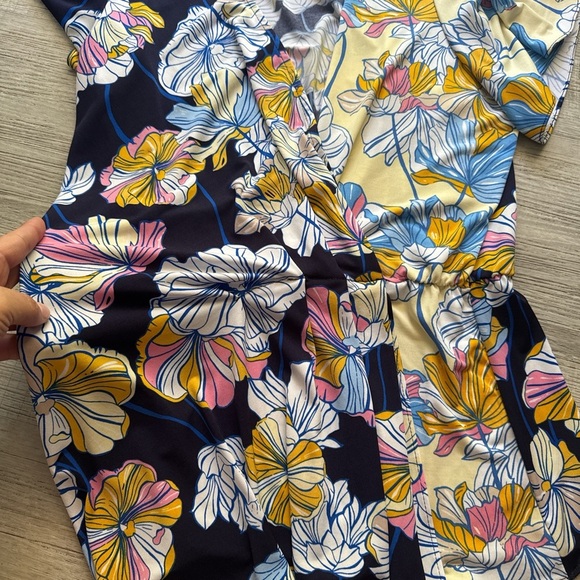 Coco Bianco Floral Blouse - Navy, Yellow, Cream size L - Picture 8 of 8